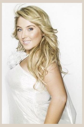 Chloe Agnew